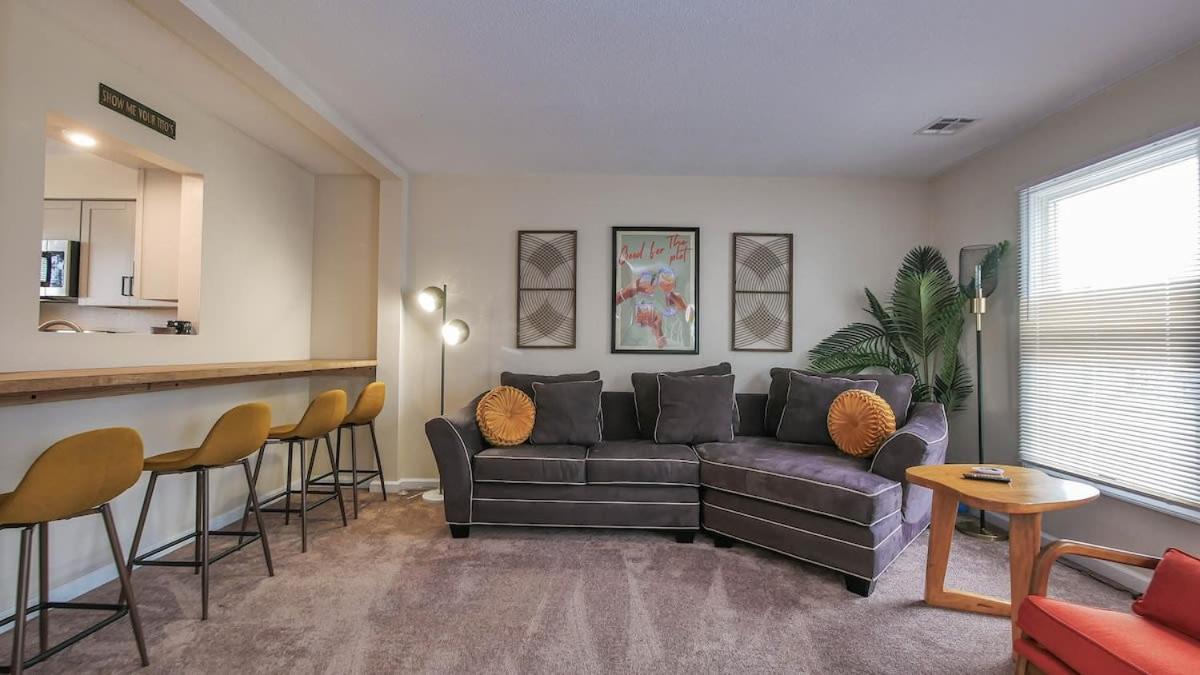 Stylish - Quiet Neighborhood In Ac Ferienhaus